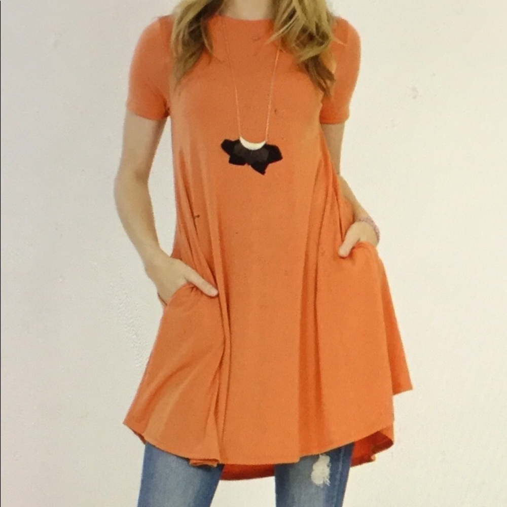 🆕Swing Tunic With Pockets - Picture 1 of 4